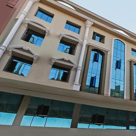 Oyo 23191 Flagship Hotel Raj Madan Hyderabad Exterior photo