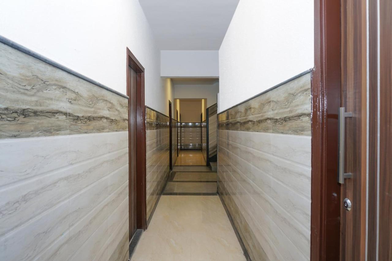 Oyo 23191 Flagship Hotel Raj Madan Hyderabad Exterior photo